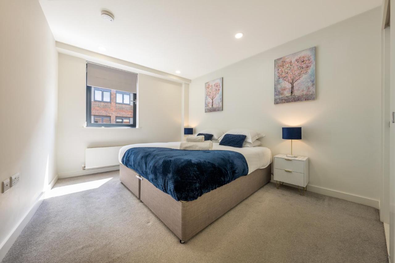 Luxury One Bedroom Serviced Apartment In The Heart Of Bedford Exterior photo